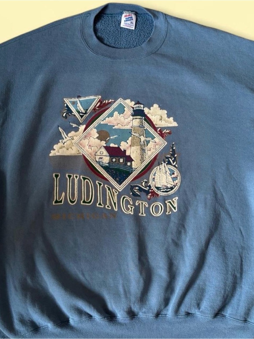 Vintage graphic crewneck